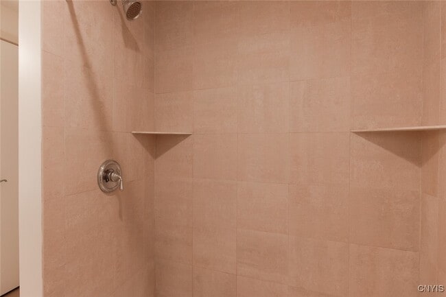 Building Photo - 208 W Water St