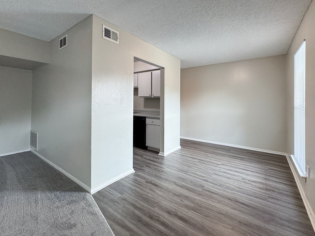 Building Photo - The Vibe Apartments