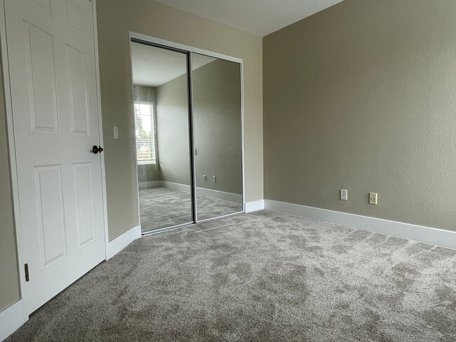 Building Photo - Del Mar Single Family Home- Just in Time for Summer!