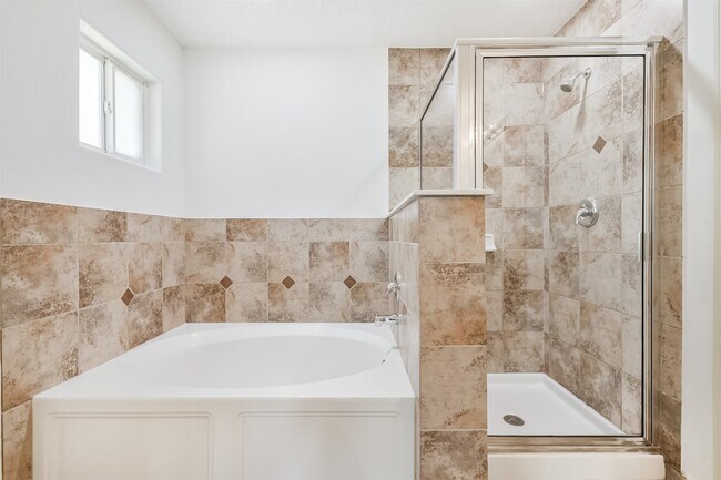 Building Photo - 1822 Don Alejandro