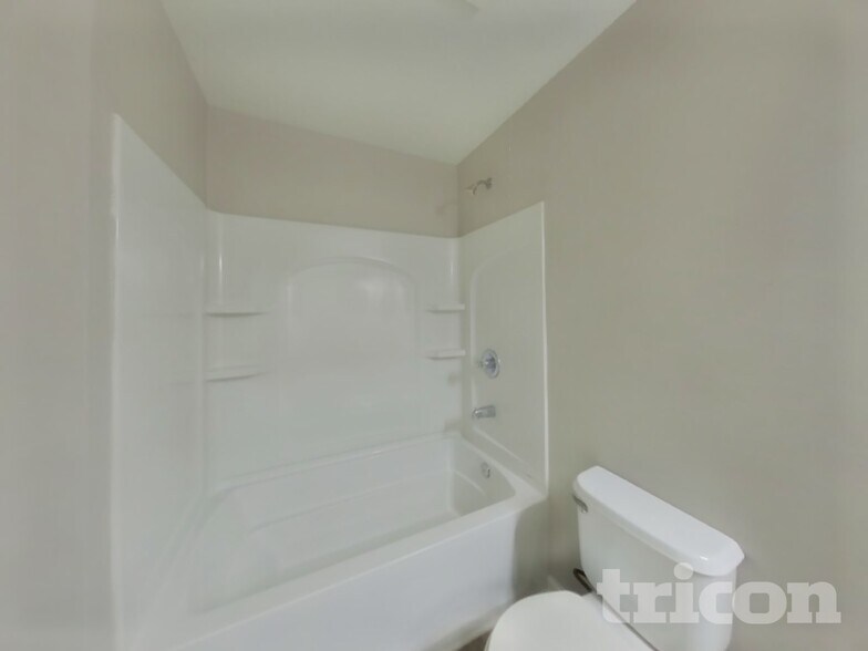 Building Photo - 76383 Timbercreek Blvd