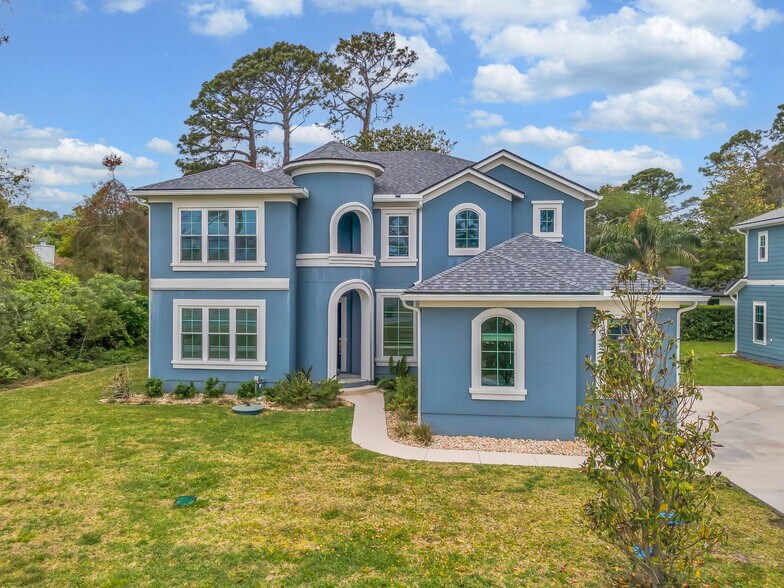 Building Photo - 586 A1A N