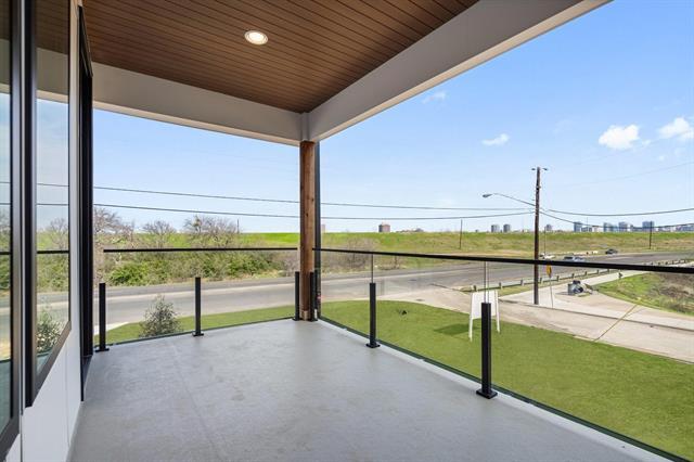 Building Photo - 1424 Canada Dr