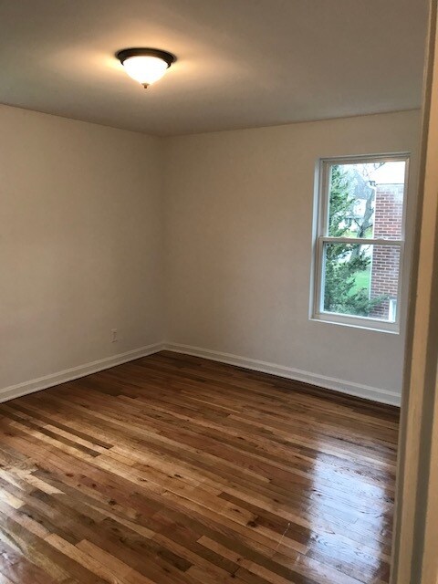 Building Photo - 59 S Pershing Ave