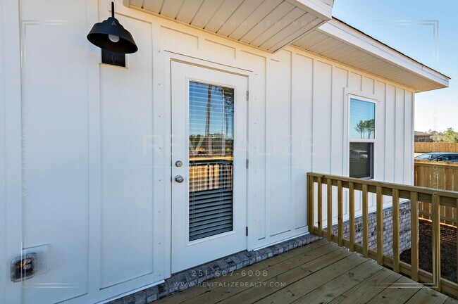 Building Photo - COMING SOON Newly Built 4 Bed 2 Bath Craftsman Home in Spanish Fort with Deck