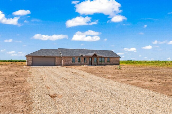 Building Photo - New Construction Home In Idalou ISD!