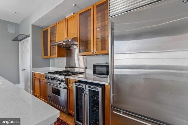 Building Photo - 1343 Q St NW