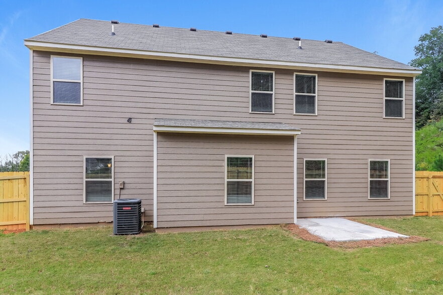 Building Photo - 20 Sycamore St