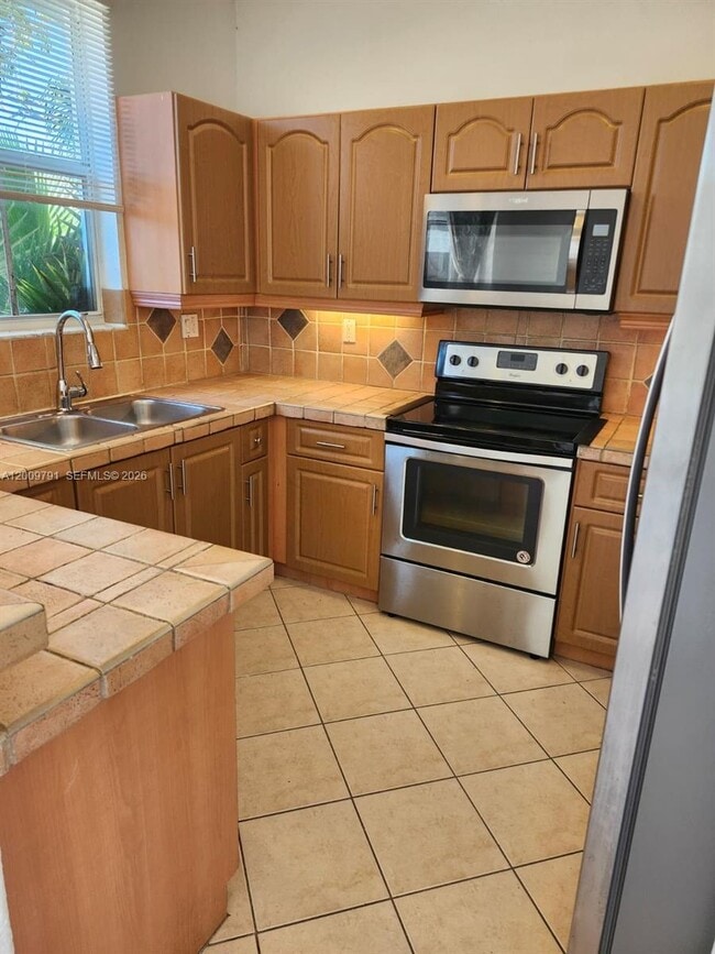 Building Photo - 11425 NW 76th Terrace