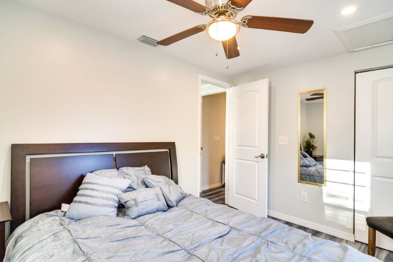 Building Photo - 10845 71st Ave