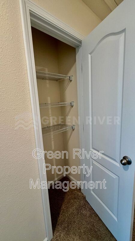 Building Photo - 575 Oakleaf Plantation Pkwy