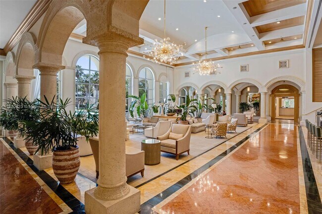 Building Photo - 725 Crandon Blvd