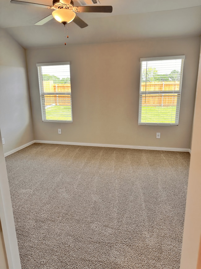 Building Photo - 2217 Dunbar Dr