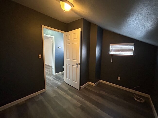 Building Photo - 3086 Beverly Ct