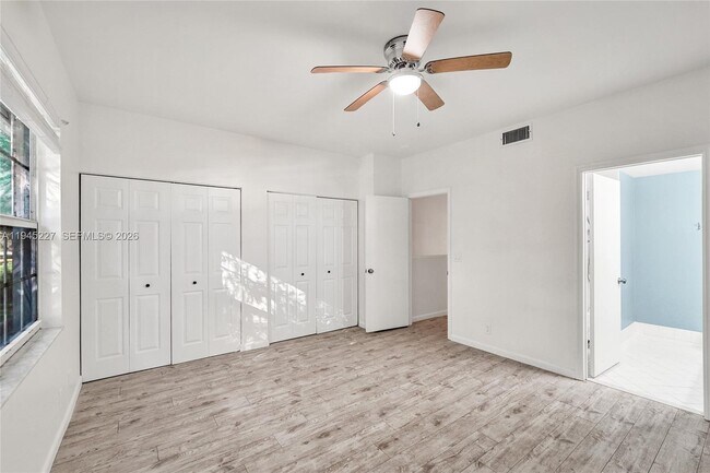 Building Photo - 1978 Madeira Dr