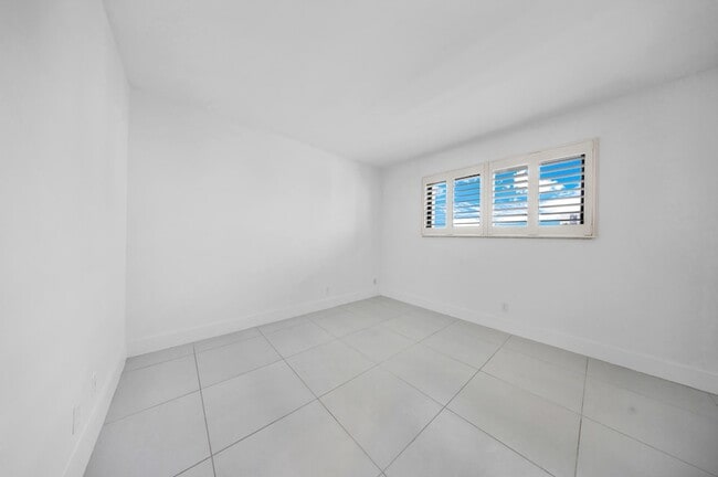 Building Photo - 2217 Cypress Island Dr