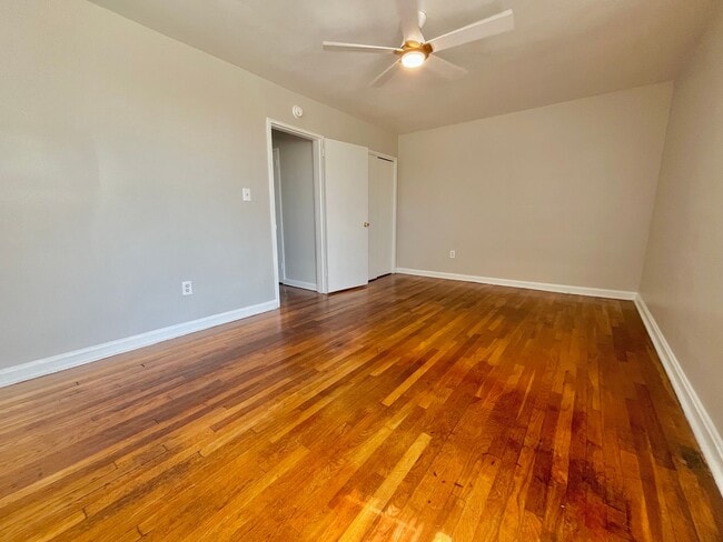 Building Photo - 810 Longfellow St NW