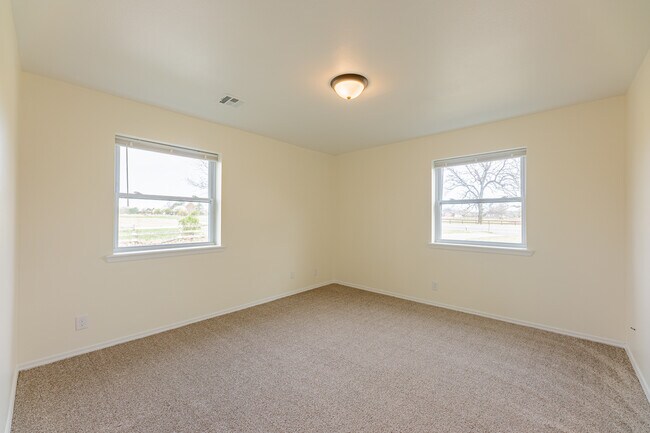 Building Photo - 10999 AR-72
