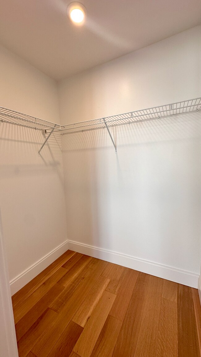 Building Photo - 627 Columbus Ave