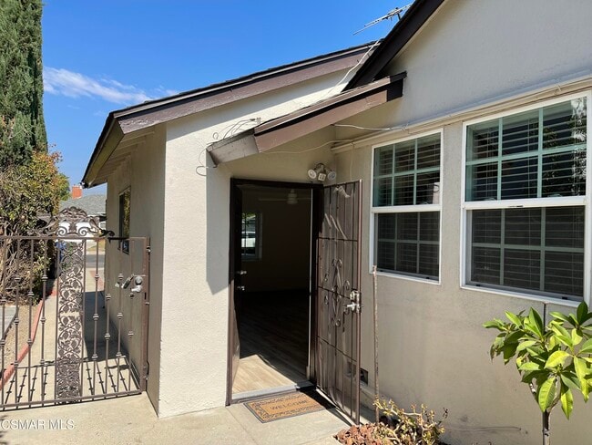 Building Photo - 20336 Lorne St