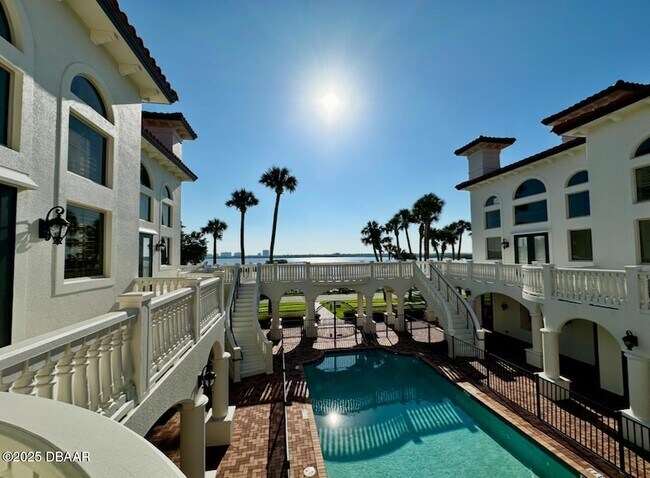 Building Photo - 5090 Riverside Dr
