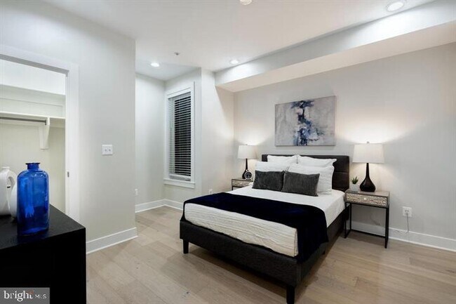 Building Photo - 525 Kennedy St NW