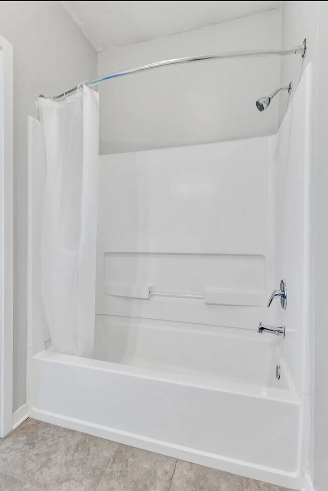 Building Photo - 1118 Litton Ave