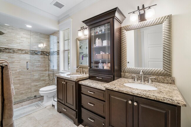 Building Photo - 16356 Bridlewood Cir