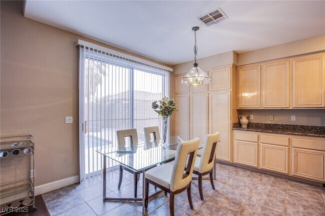 Building Photo - 3838 Erva St