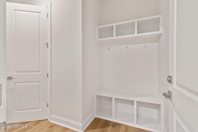 Building Photo - 120 Elm Br Rd