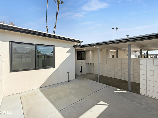 Building Photo - 61 Redwood Ave