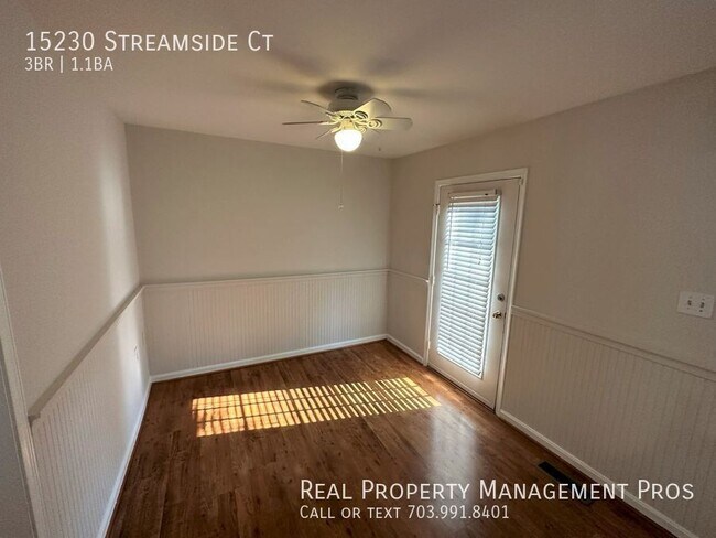Building Photo - 15230 Streamside Ct