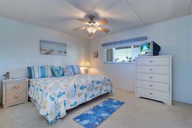 Building Photo - 868 Bayway Blvd