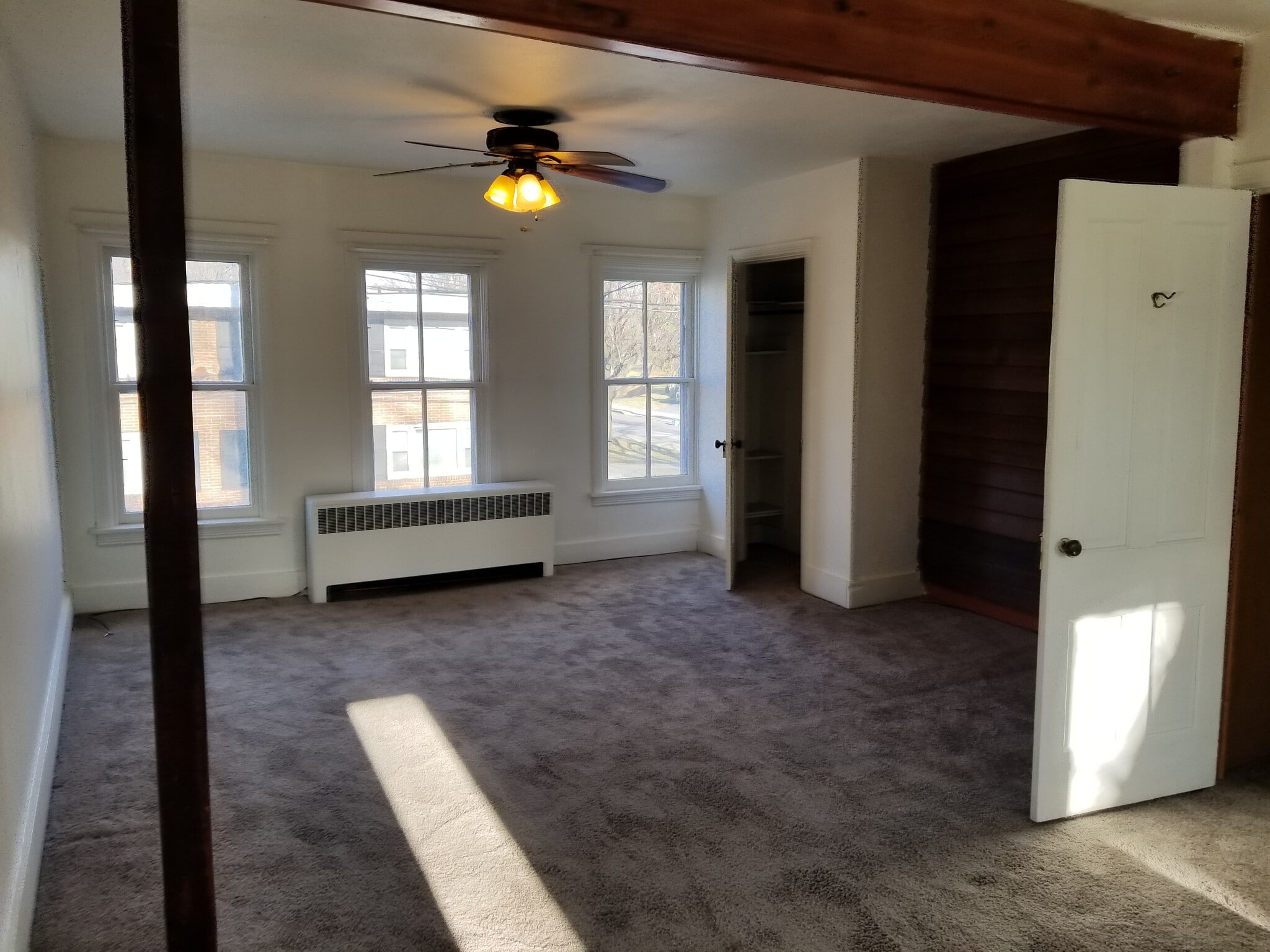 Building Photo - 309 N Market St