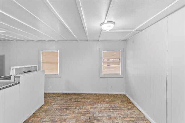 Building Photo - 31C Jackson Rd