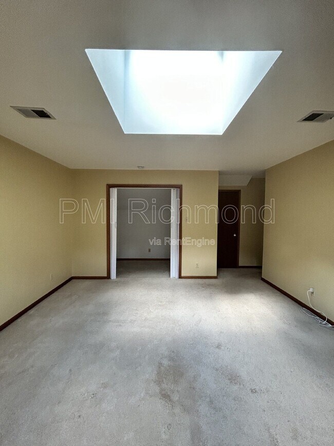 Building Photo - 613 Rebel Ridge Rd