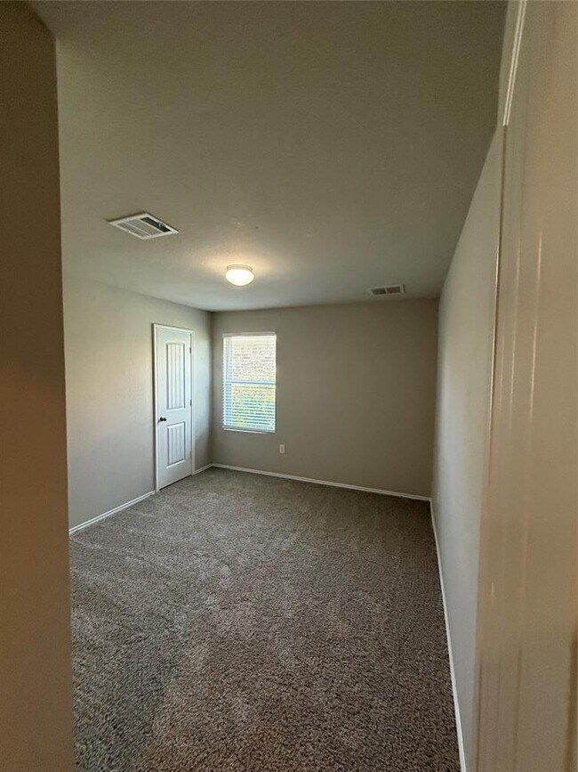 Building Photo - 13105 Brahmin Dr
