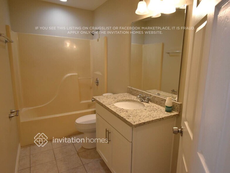 Building Photo - 817 Emerald Way