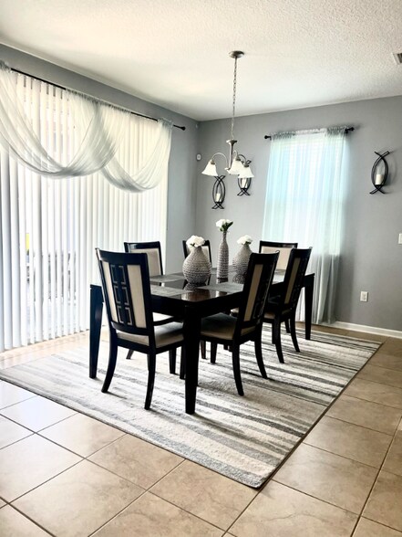 Building Photo - 7030 Crispin Cove Dr