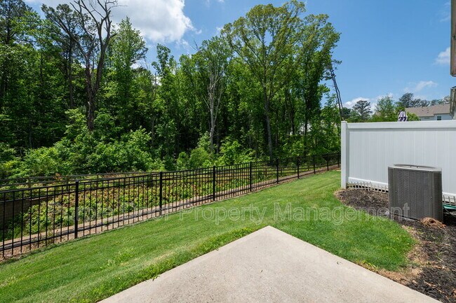 Building Photo - 111 Grant Dr
