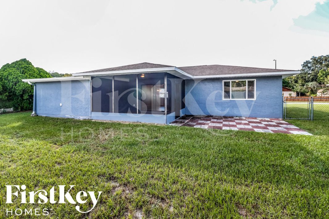 Building Photo - 7704 Riverdale Dr