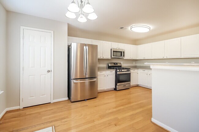 Building Photo - 18114 Shady Cypress Ln