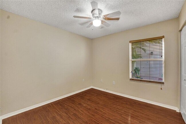 Building Photo - 5248 NW 117th Ave