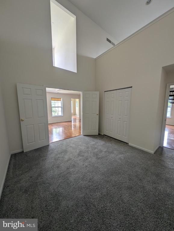 Building Photo - 204 River Birch Cir