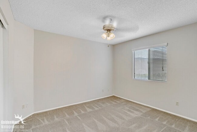 Building Photo - Stunning 2Bdm 2Ba Home in the Heart of Gle...