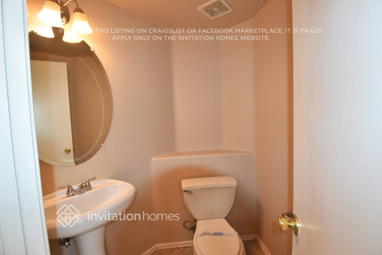 Building Photo - 11411 W Yuma St