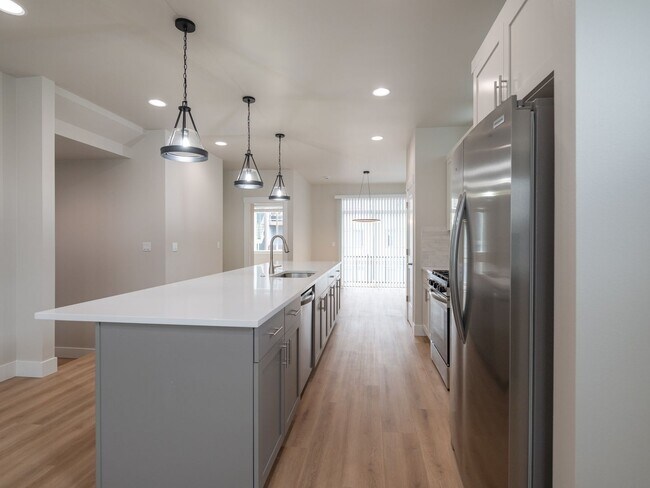 Building Photo - 9389 SW Eunice Ln