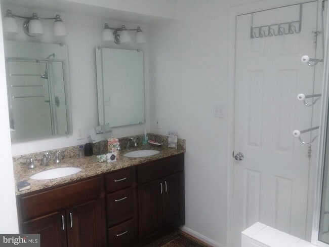 Building Photo - 13717 Gullivers Trail