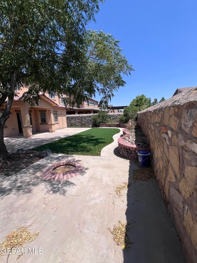 Building Photo - 12688 Tierra Alexis Dr