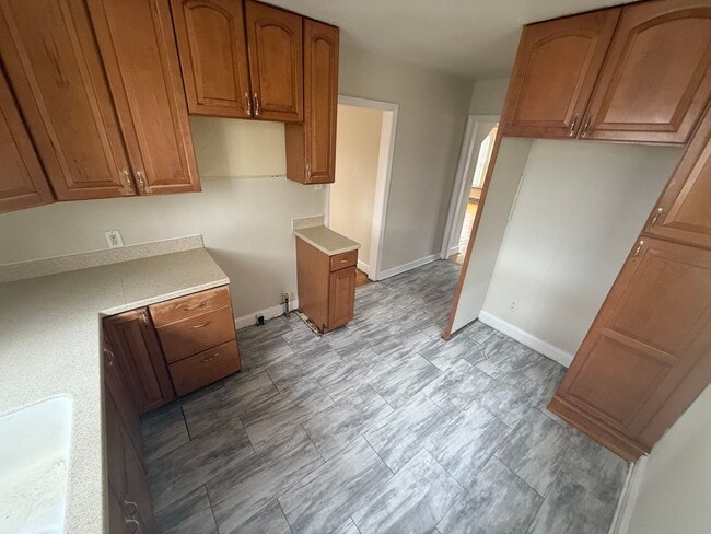 Building Photo - 12847 Maiden St